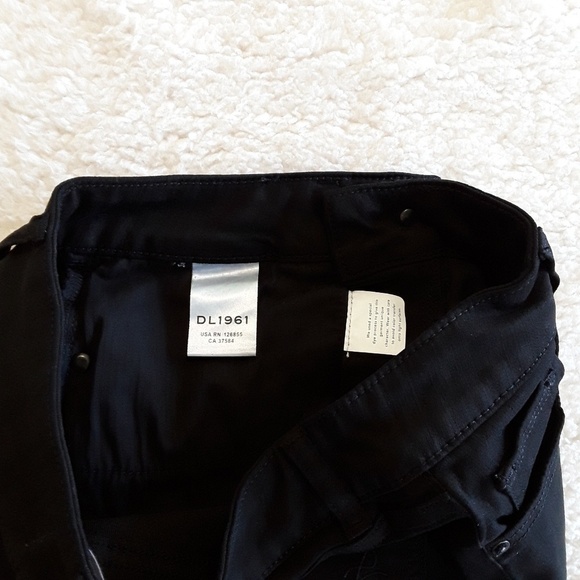 DL1961 | Elodie Instasculpt Boot Riker Black Jeans - Picture 8 of 8